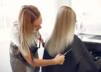 Női hajvágás és formázás - Eisinger Salon